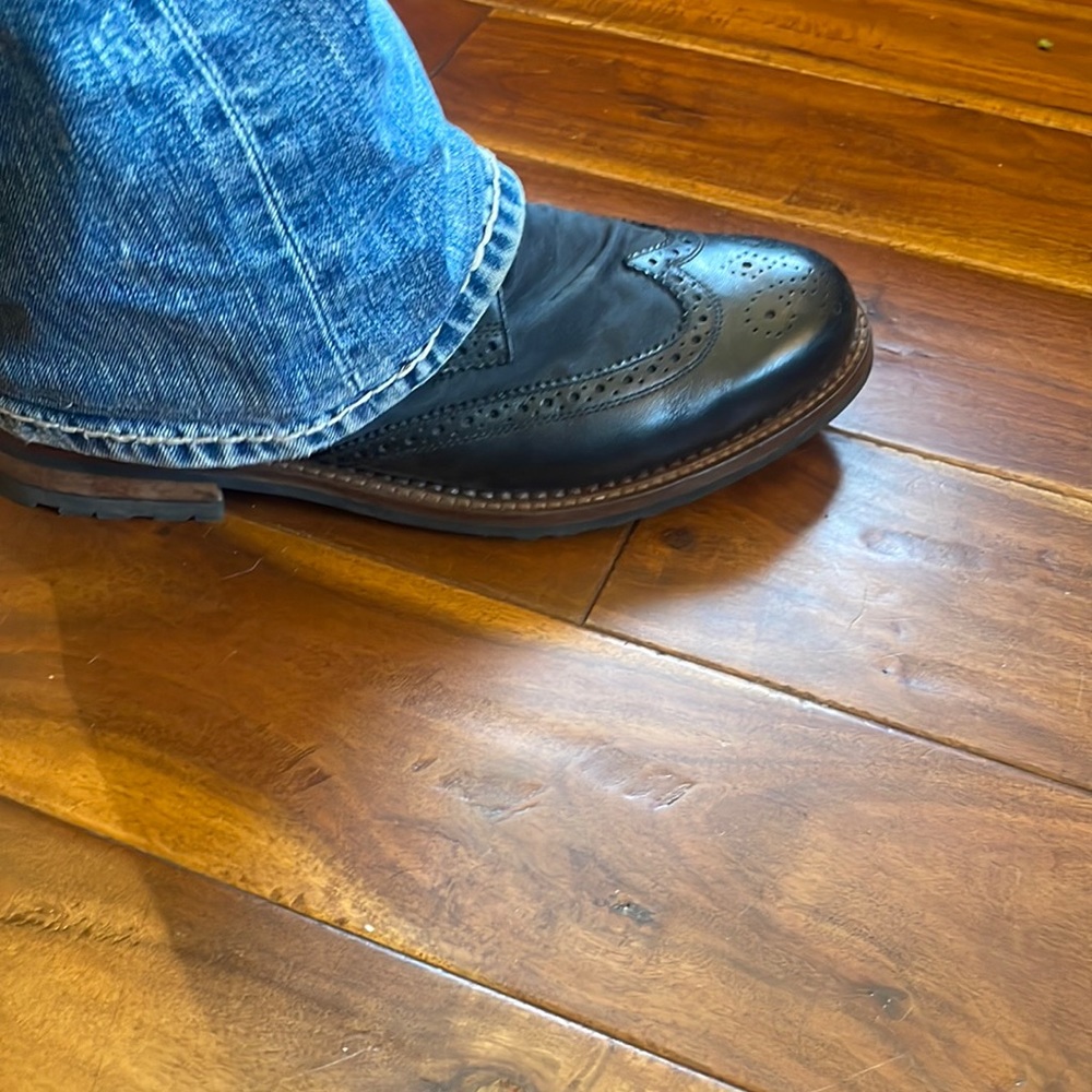 EUC Monte Rosso black boots.